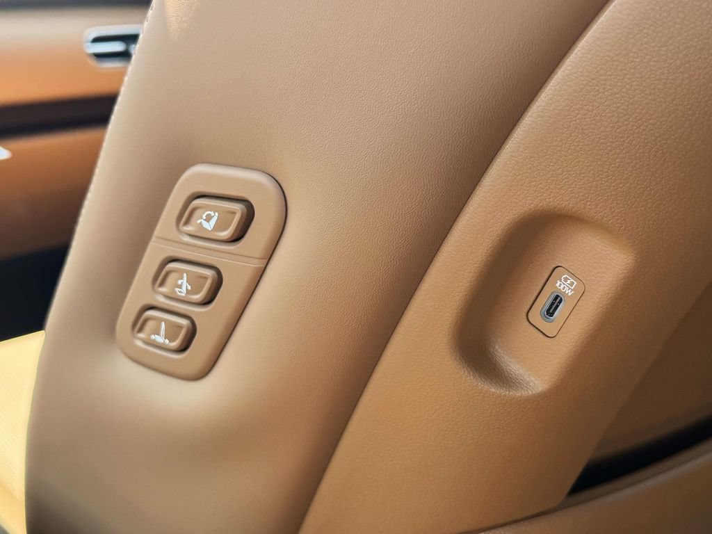 New 2026 Hyundai Palisade Calligraphy AWD/4WD image 14
