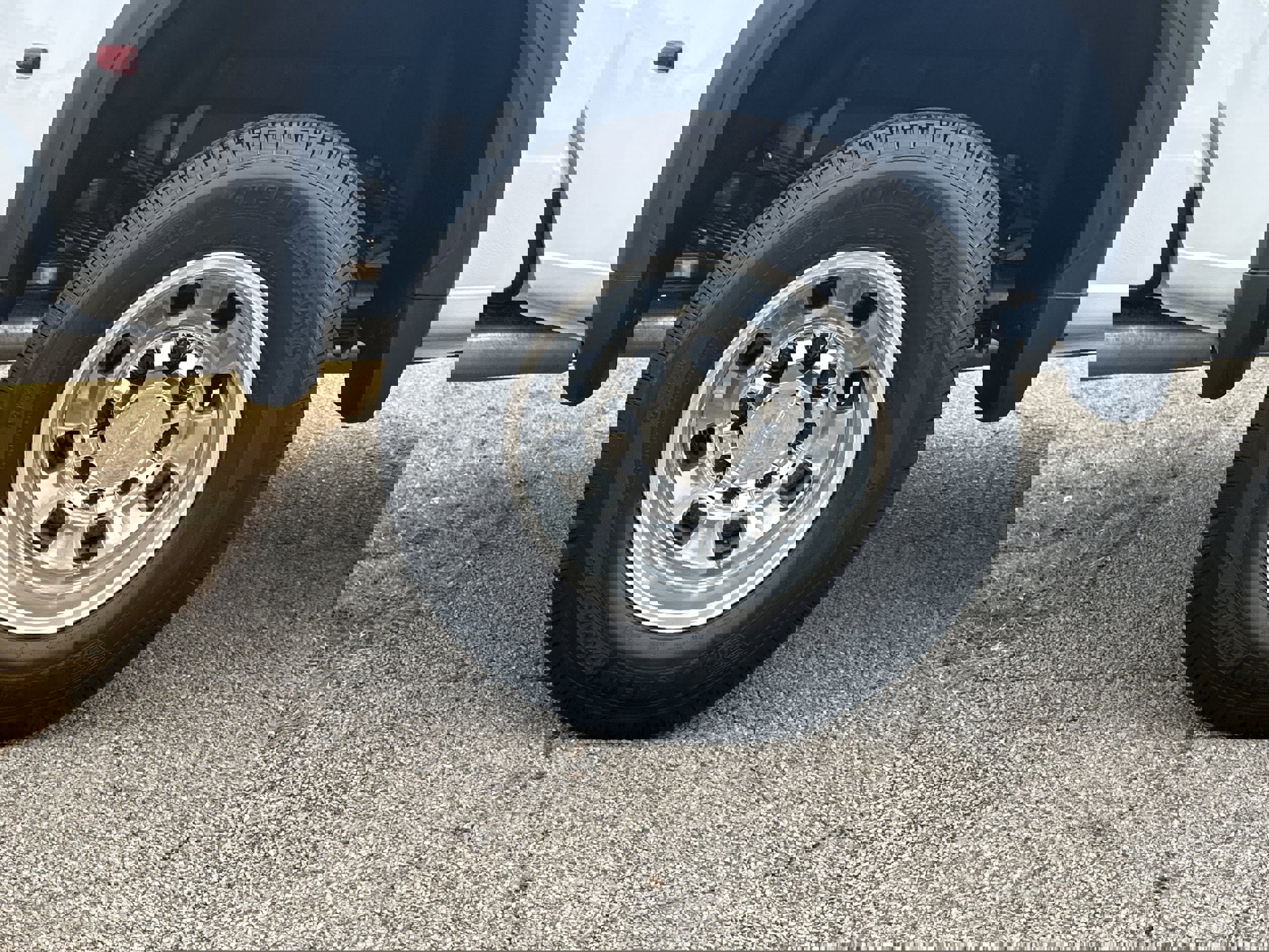 New 2026 GMC Sierra 3500 Denali w/ Denali Reserve Package image 17