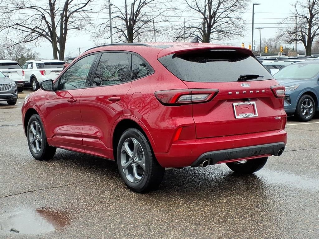 Used 2024 Ford Escape ST-Line w/ Tech Pack #1 image 3