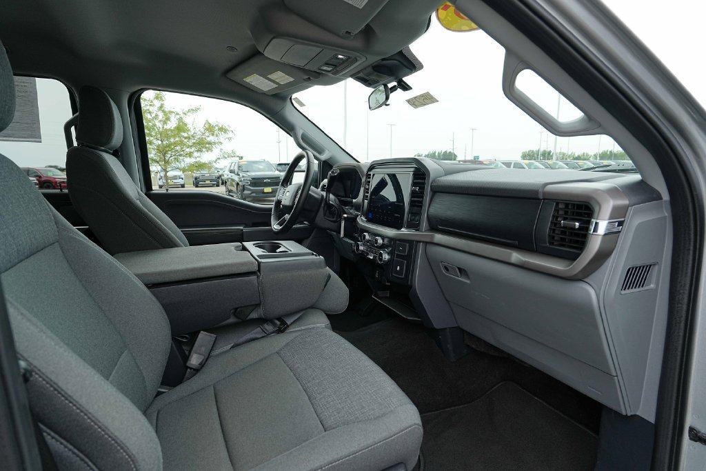 Used 2025 Ford F150 XLT w/ Equipment Group 301A Standard AWD/4WD image 23