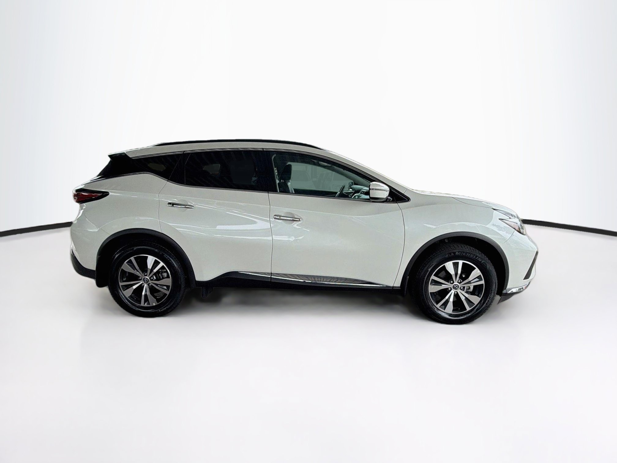 Used 2024 Nissan Murano SV AWD/4WD image 10