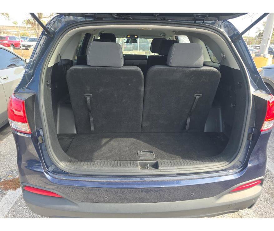 Used 2016 Kia Sorento LX w/ LX Convenience Package image 9