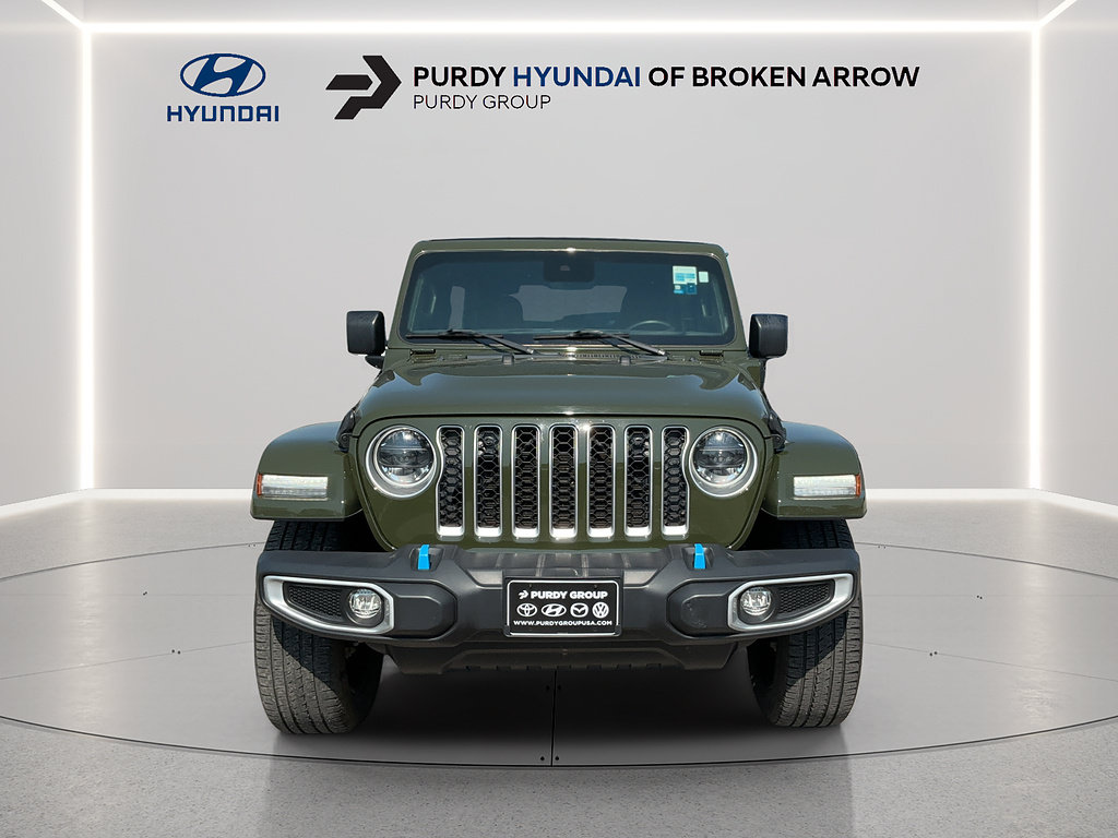 Used 2023 Jeep Wrangler Unlimited Sahara w/ Cold Weather Group AWD/4WD image 9