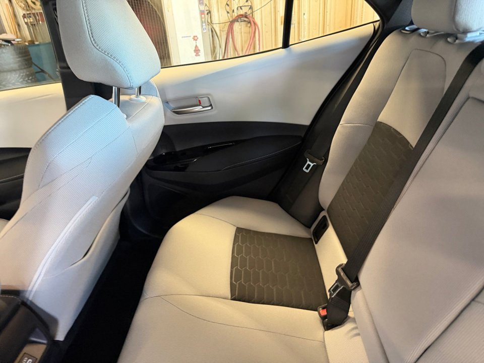 Used 2026 Toyota Corolla SE FWD image 33