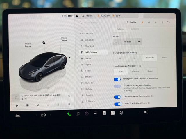 Used 2023 Tesla Model 3 Standard Range RWD image 29