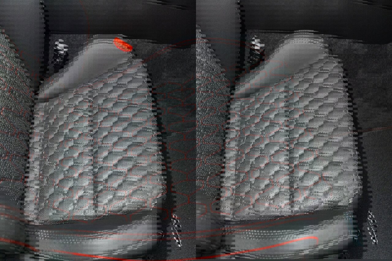 Used 2020 Jaguar F-TYPE SVR image 52