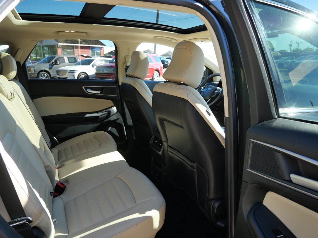 Certified 2023 Ford Edge SEL w/ Convenience Package AWD/4WD image 13