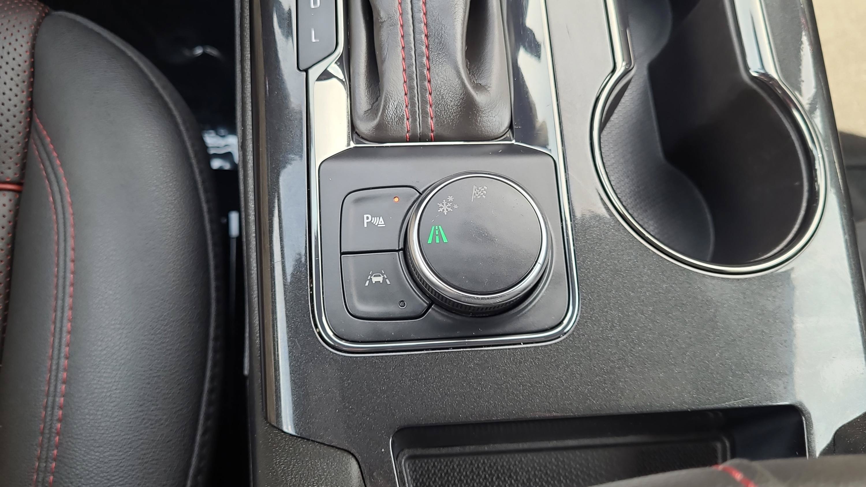 Used 2025 Chevrolet Blazer RS FWD image 23