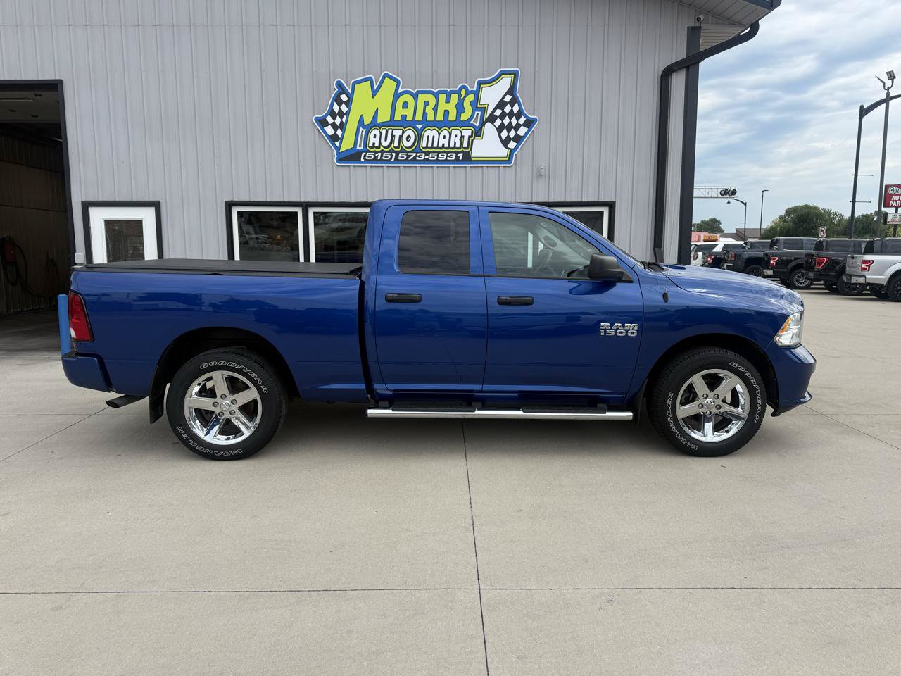 Used 2017 RAM 1500 Express AWD/4WD image 7
