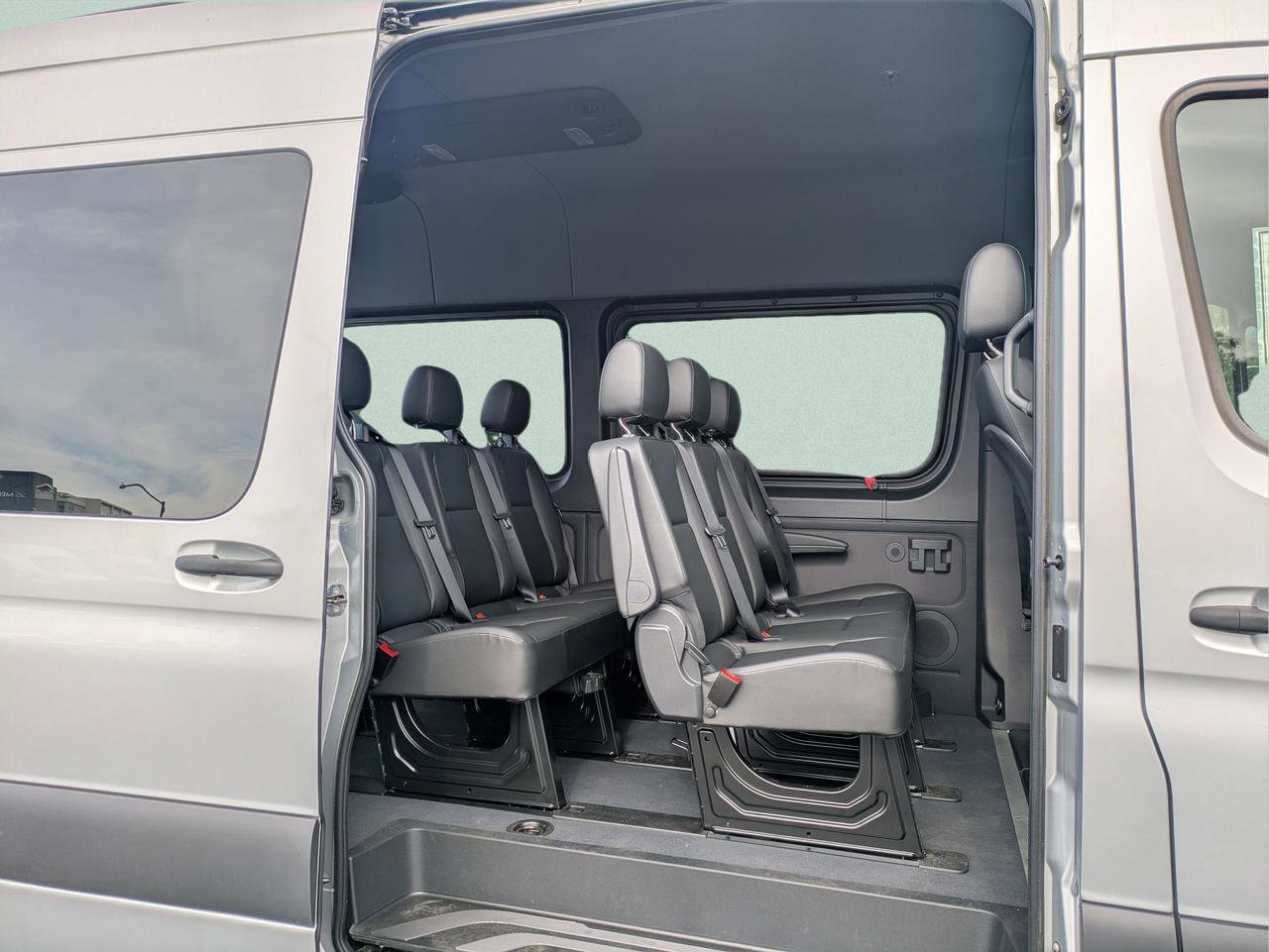 New 2024 Mercedes-Benz Sprinter 2500 image 6