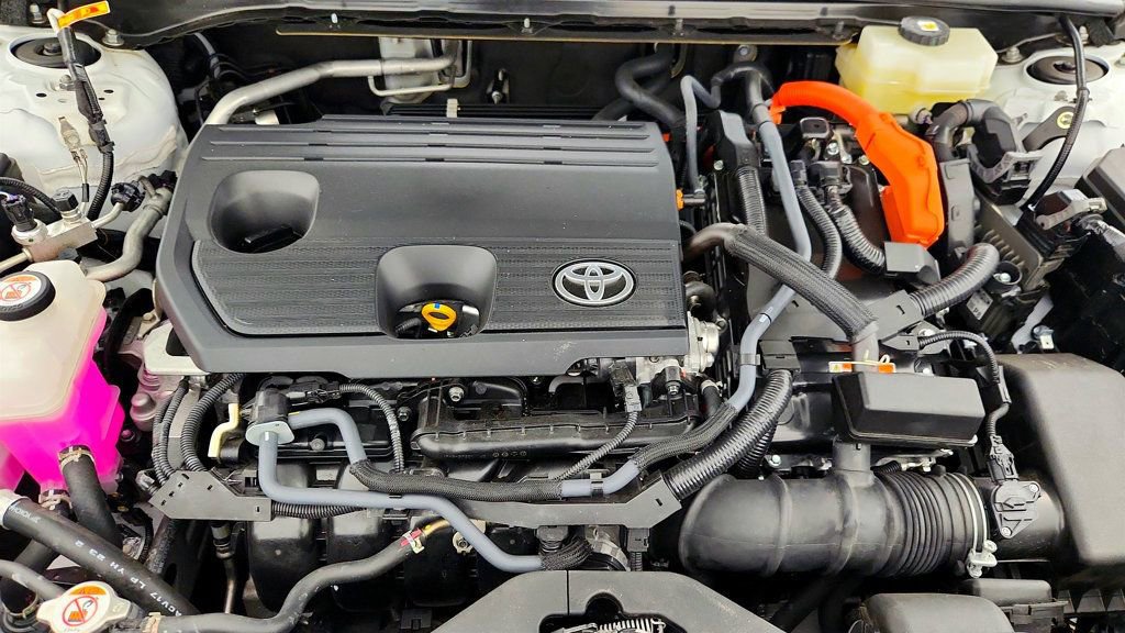 Used 2025 Toyota Crown Signia w/ Advanced Technology Package image 27