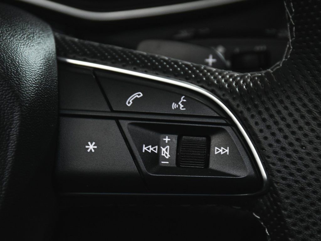 Used 2025 Audi SQ7 Premium Plus image 46