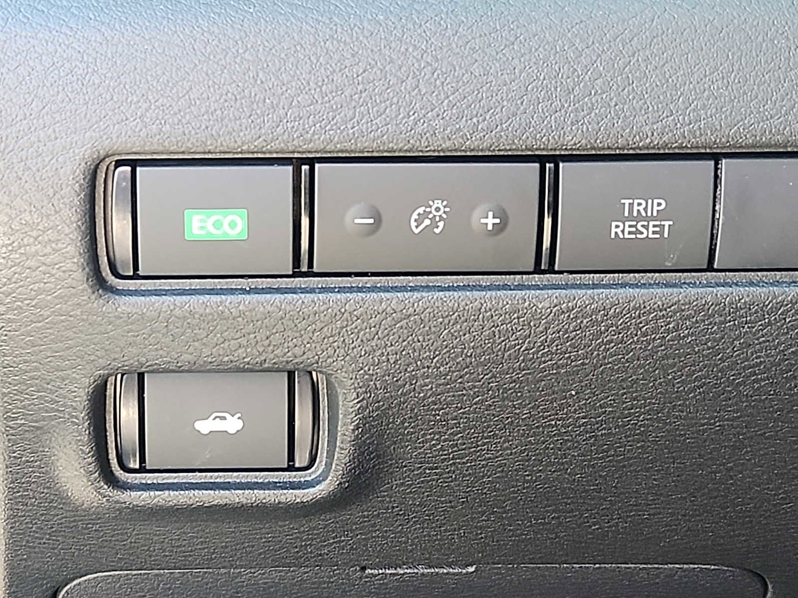 Used 2023 Nissan Sentra SV w/ All-Weather Package image 24