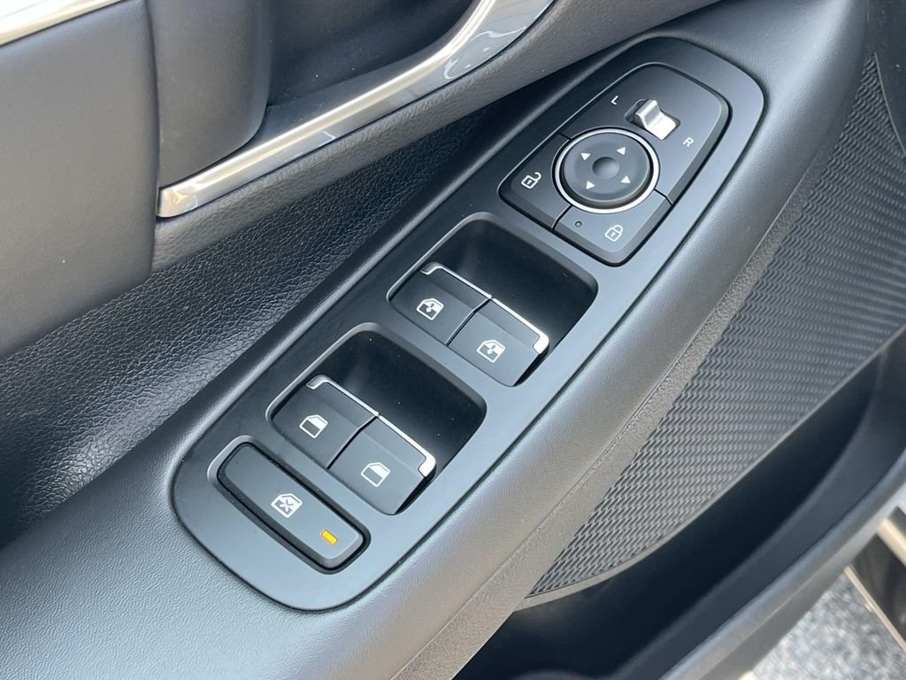 Used 2023 Hyundai Sonata SEL w/ Convenience Package FWD image 32
