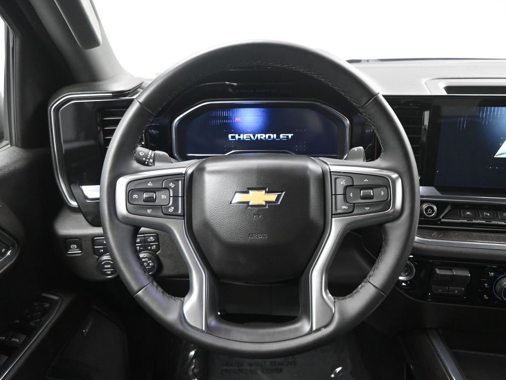 Used 2024 Chevrolet Silverado 1500 LTZ image 7