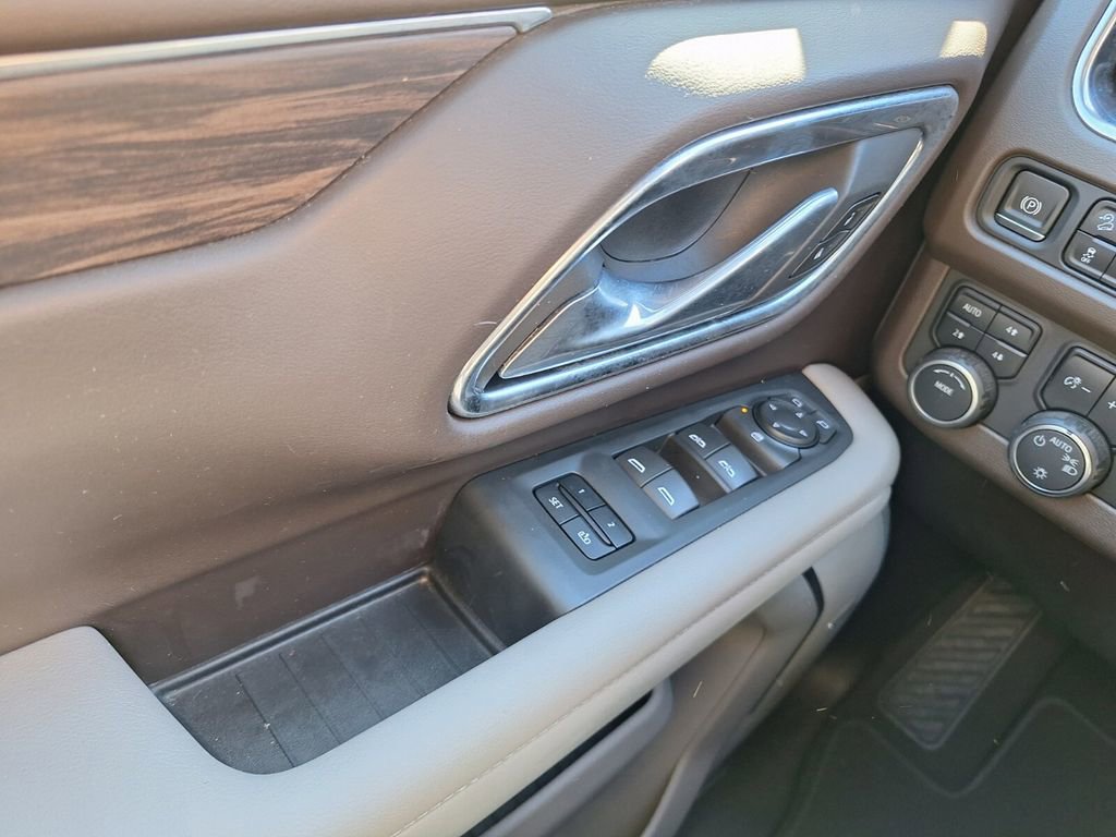 Used 2021 Chevrolet Tahoe Z71 image 16