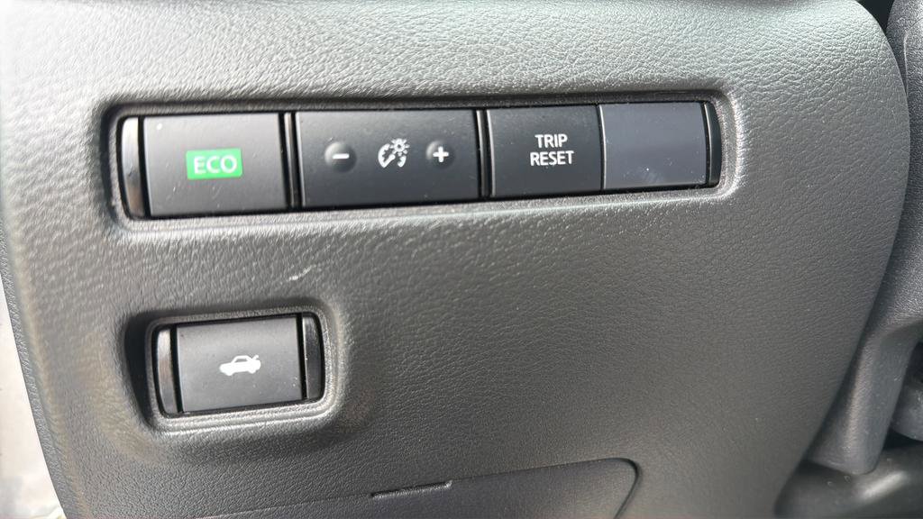 Certified 2024 Nissan Sentra SV FWD image 19