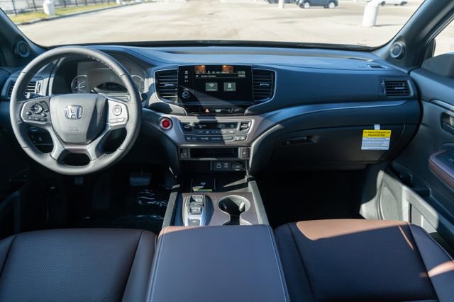 Used 2025 Honda Passport EX-L image 12