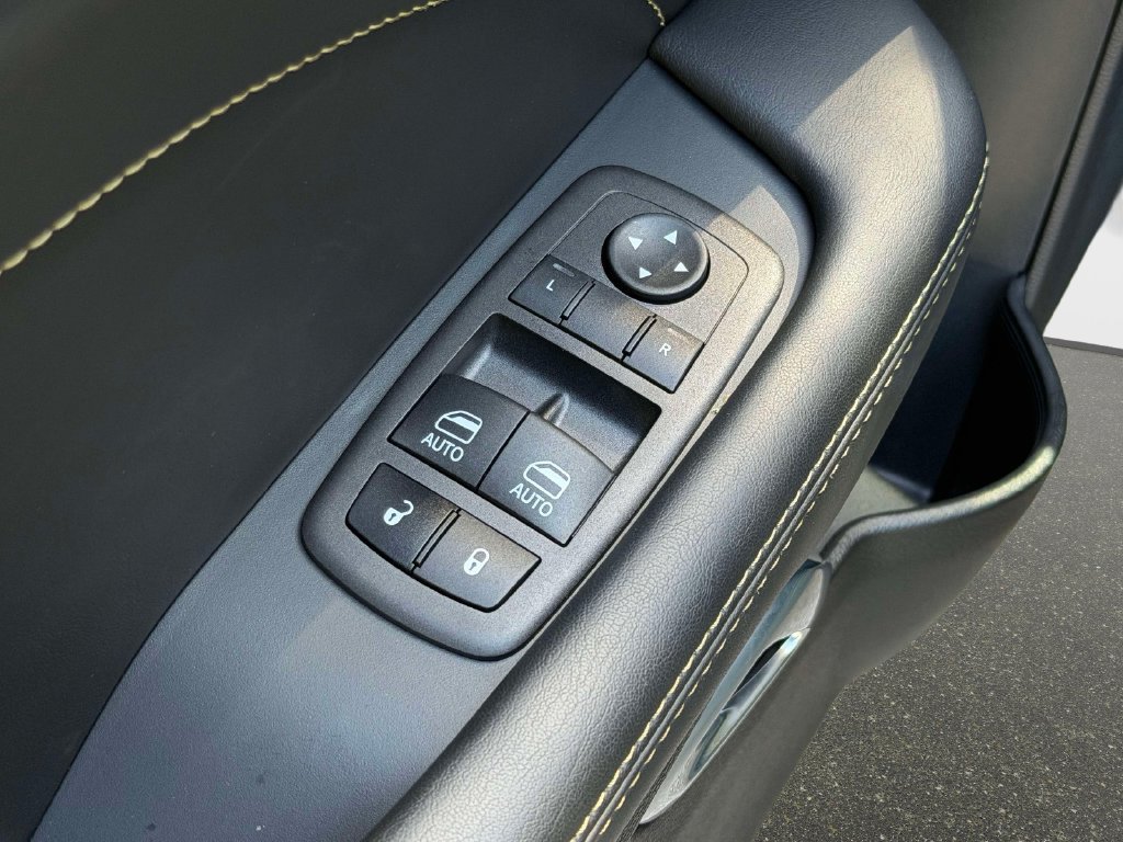 Used 2023 Dodge Challenger R/T Scat Pack RWD image 13