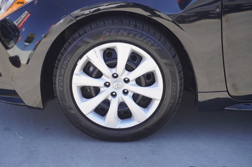 Certified 2024 Toyota Corolla LE FWD image 20