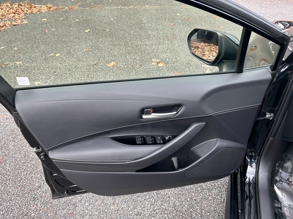 Used 2022 Toyota Corolla SE image 13