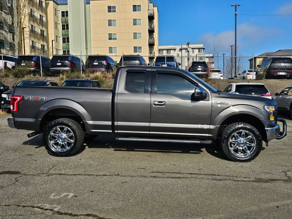 Used 2015 Ford F150 XLT w/ Equipment Group 302A Luxury image 8