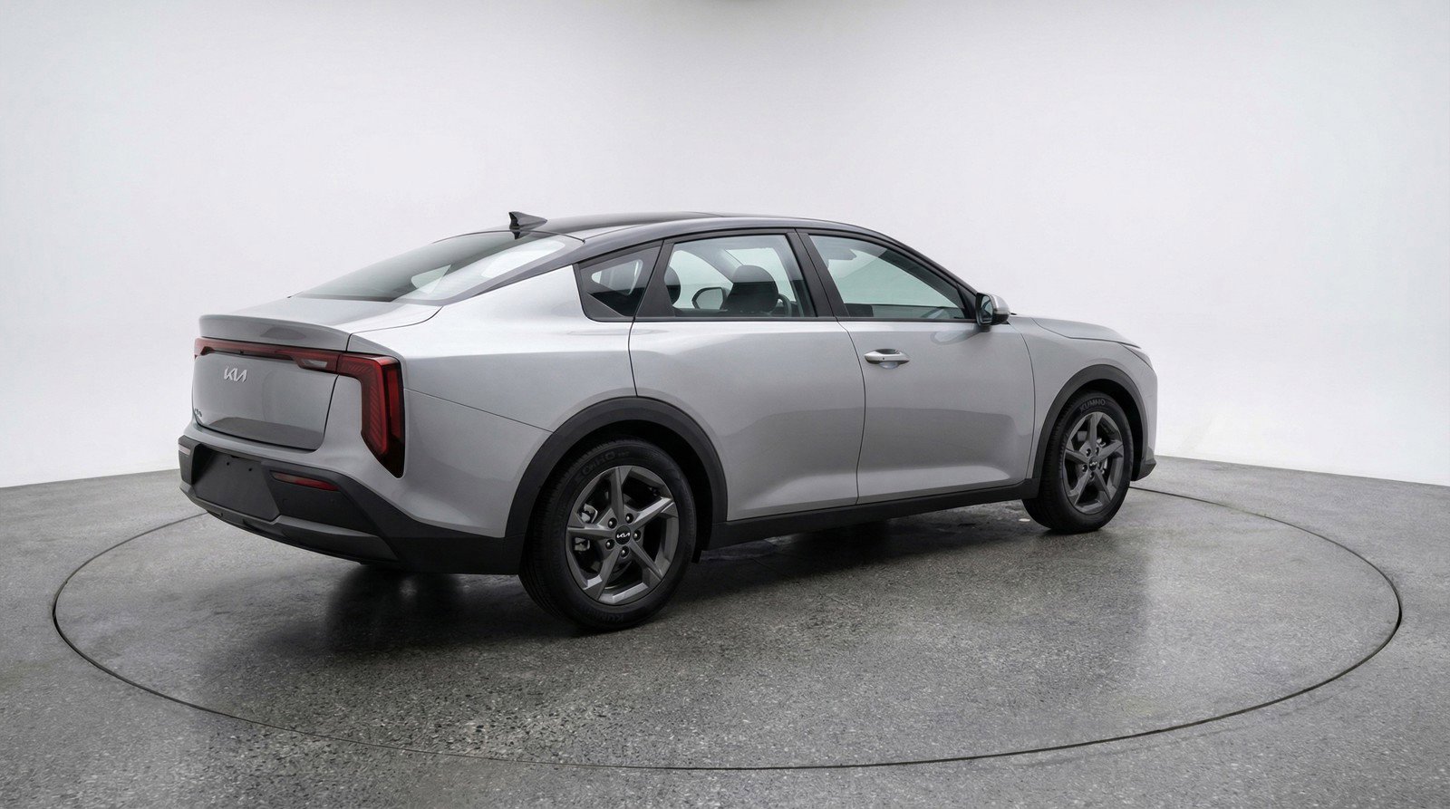 Used 2025 Kia K4 LXS image 9