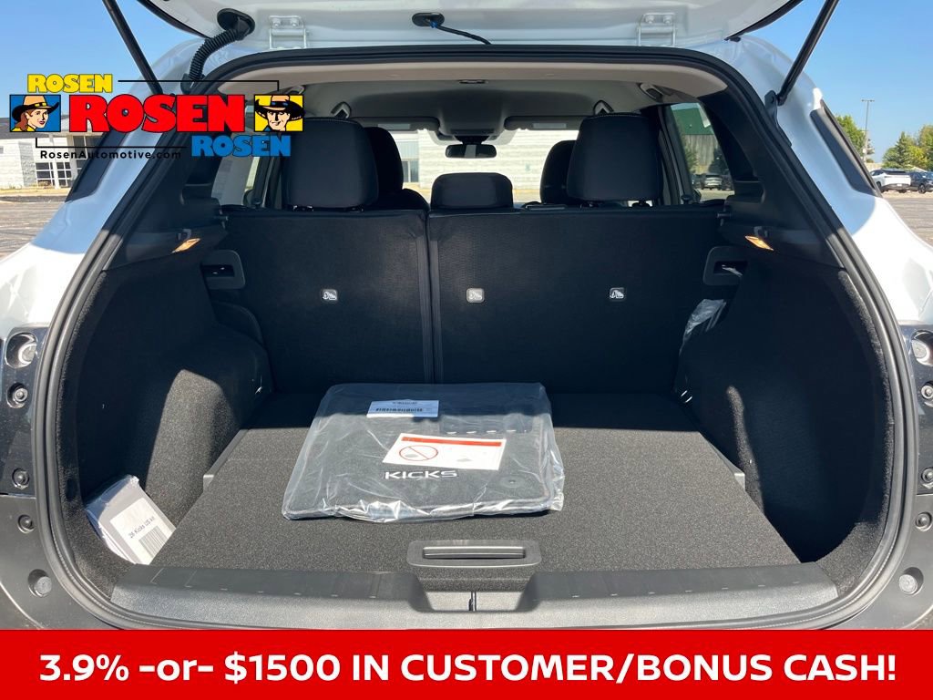 New 2026 Nissan Kicks SV image 31