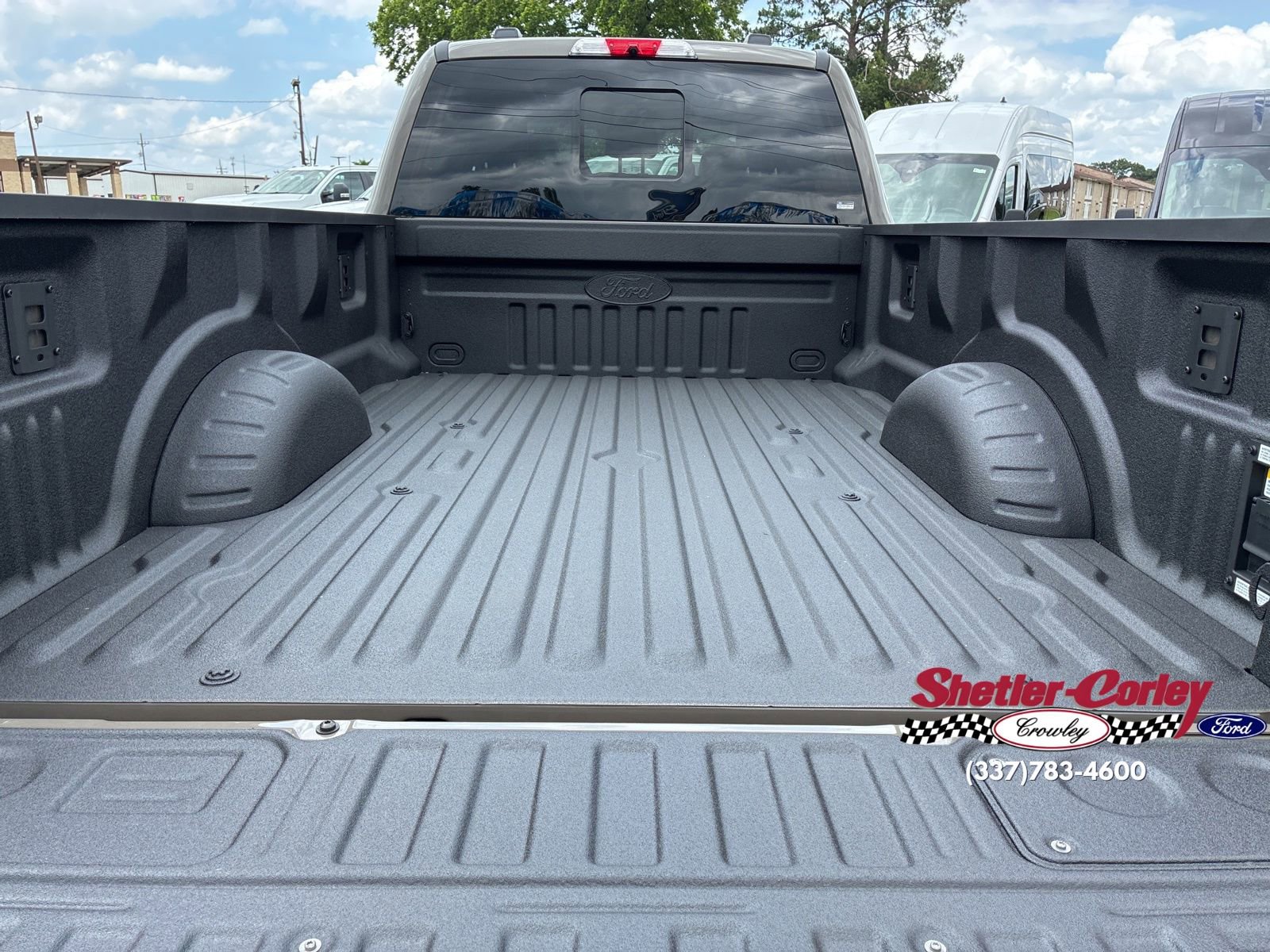 New 2026 Ford F350 Platinum w/ Platinum Plus Package AWD/4WD image 18