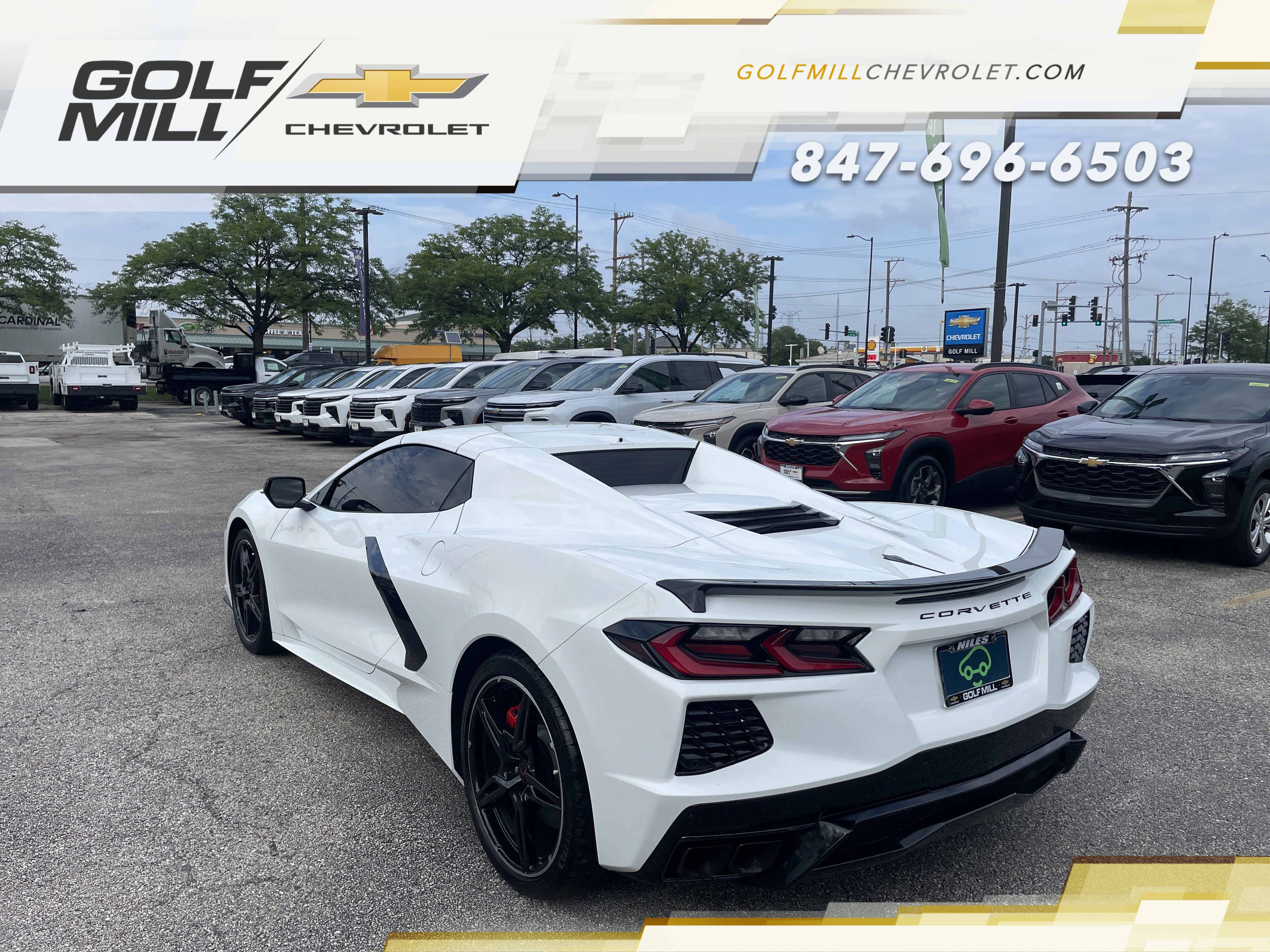 Used 2025 Chevrolet Corvette Stingray Preferred Conv w/ Stealth Interior Trim Package RWD image 9