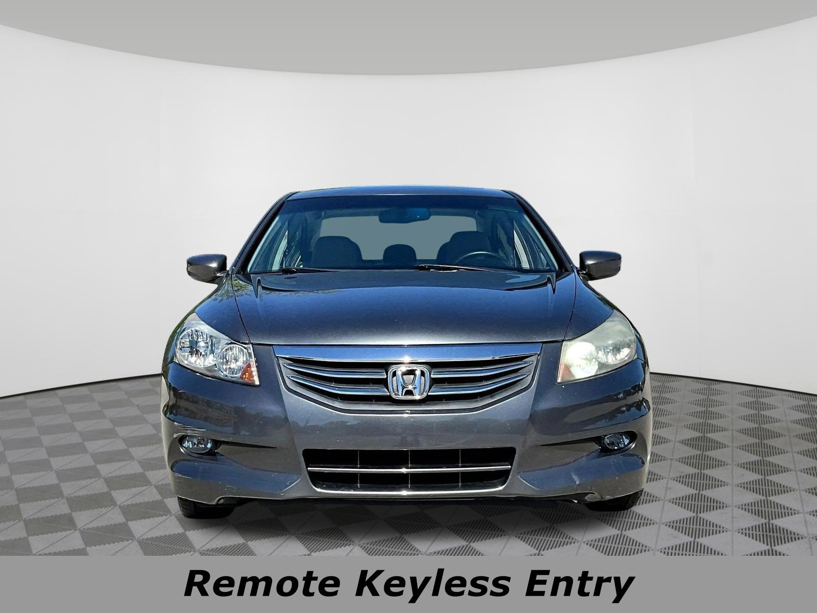 Used 2011 Honda Accord EX-L image 2