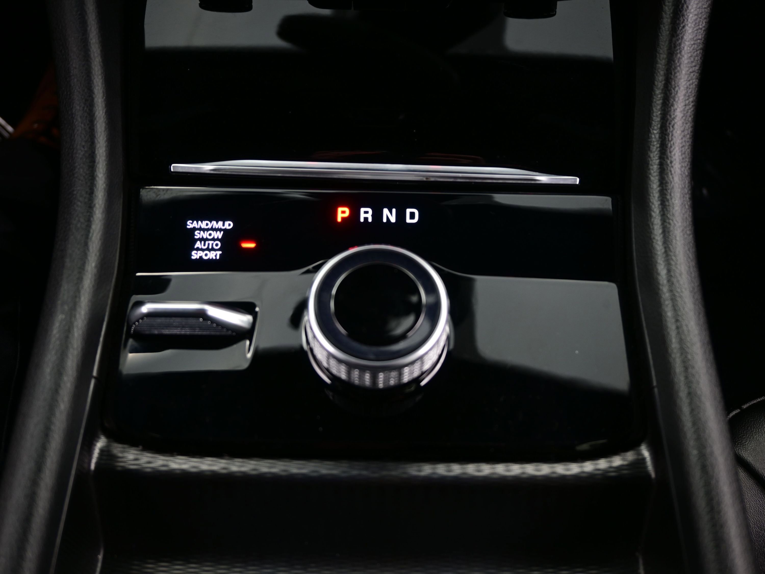 Used 2025 Jeep Grand Cherokee L Limited image 23