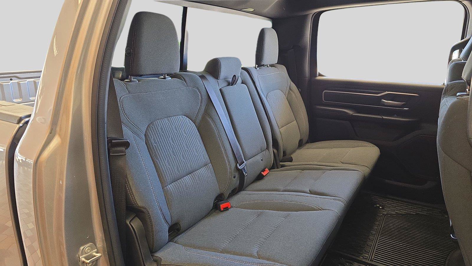 Used 2022 RAM 1500 Big Horn AWD/4WD image 17