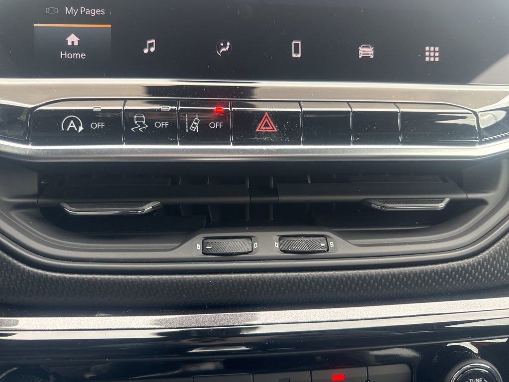 New 2026 Jeep Compass Latitude image 23