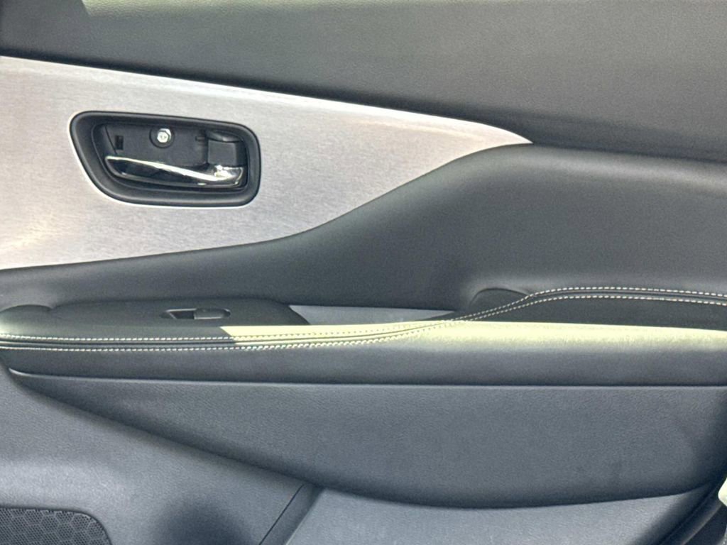 Certified 2023 Nissan Murano S FWD image 14