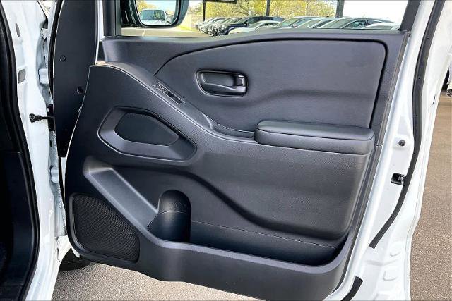 Certified 2025 Nissan Frontier S image 22