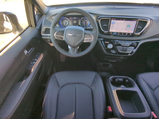 New 2026 Chrysler Voyager LX FWD image 19