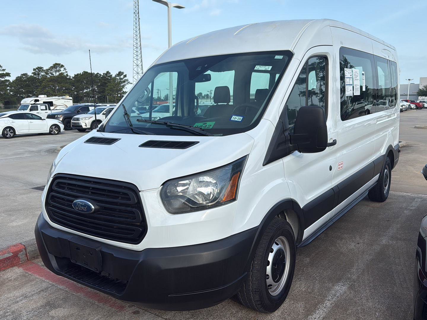 Used 2019 Ford Transit 350 XL image 1