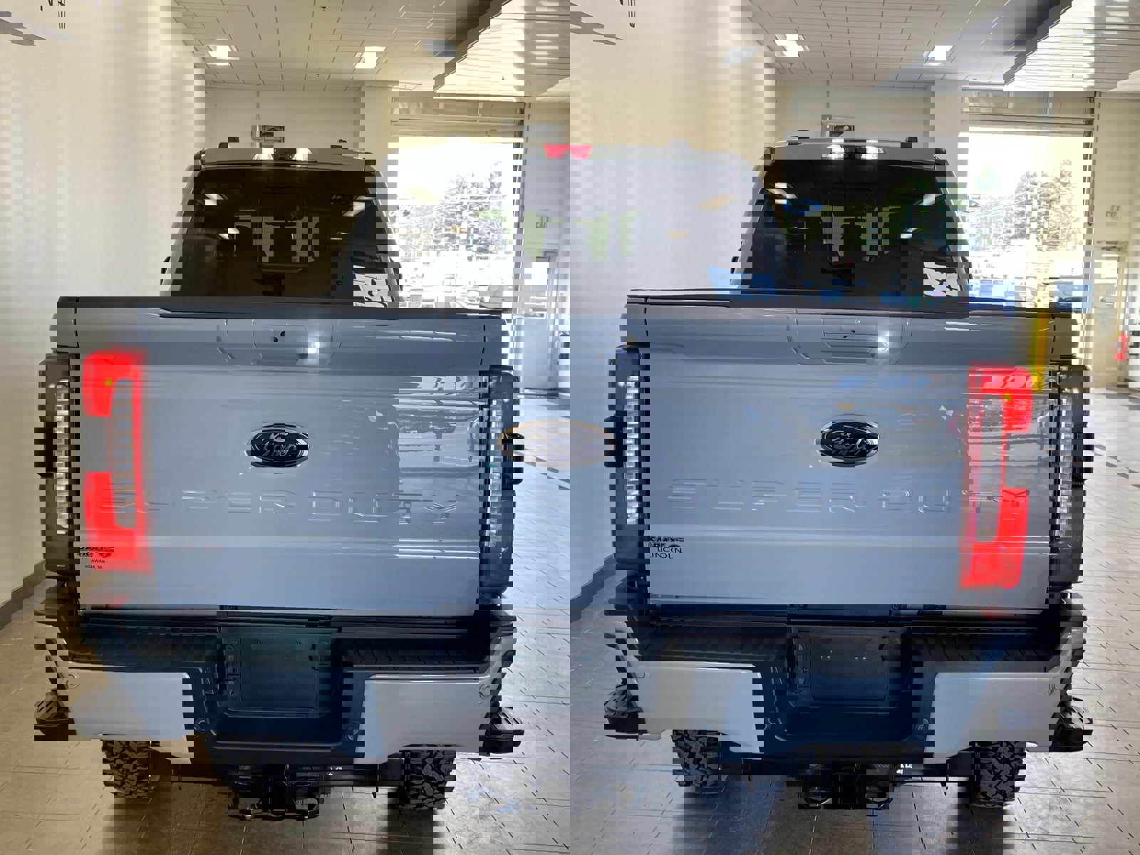 Used 2025 Ford F250 Lariat w/ Lariat Ultimate Package AWD/4WD image 6