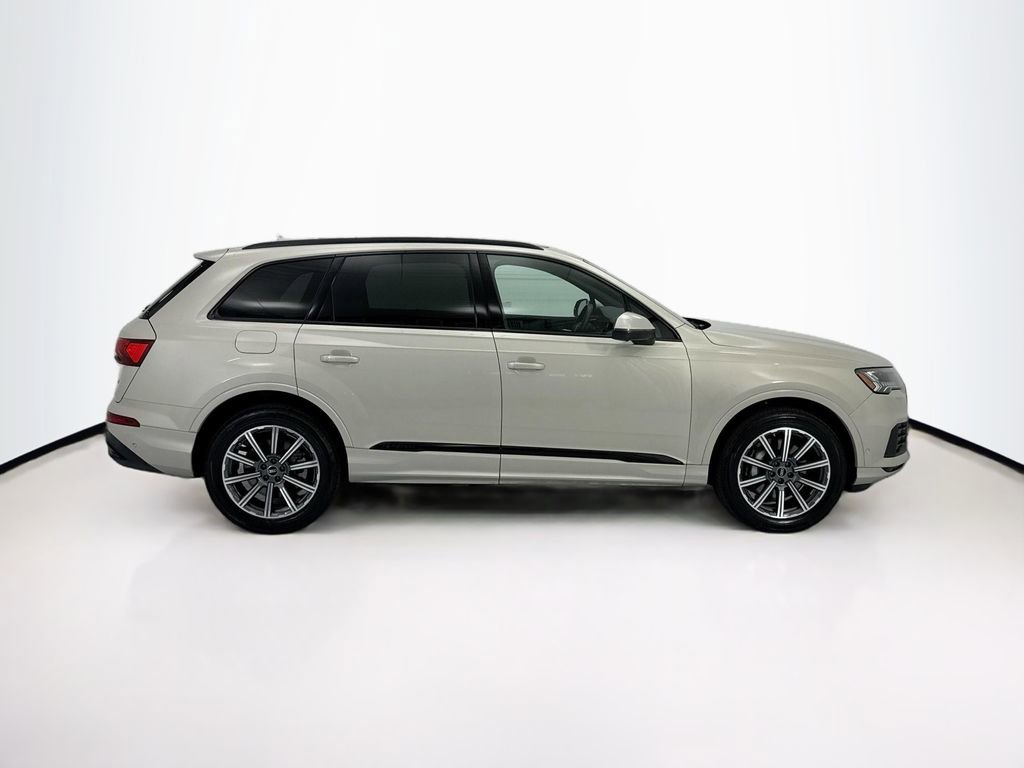 Used 2023 Audi Q7 2.0T Premium Plus w/ Premium Plus Package image 4