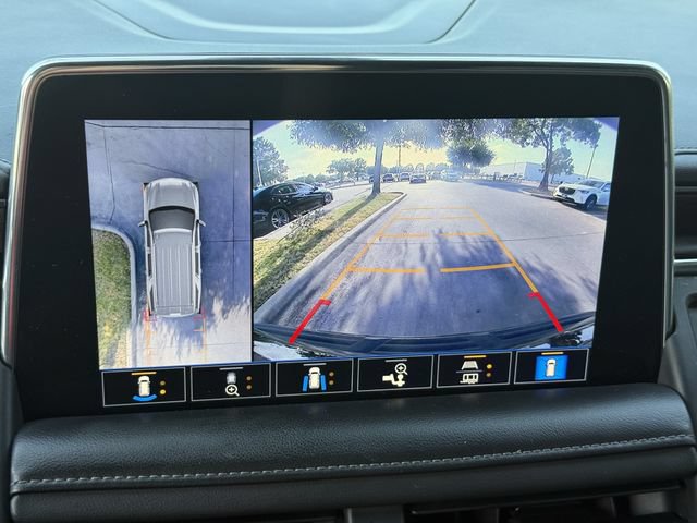 Used 2021 Chevrolet Tahoe Z71 w/ Luxury Package AWD/4WD image 17