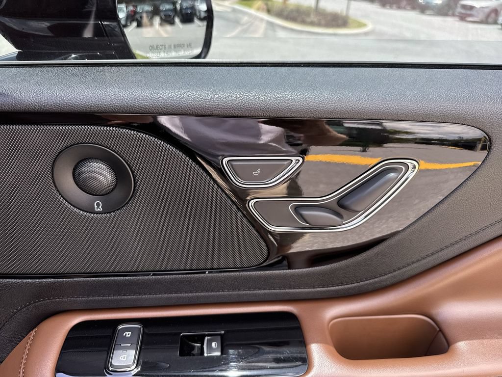 Used 2020 Lincoln Aviator Reserve RWD image 45