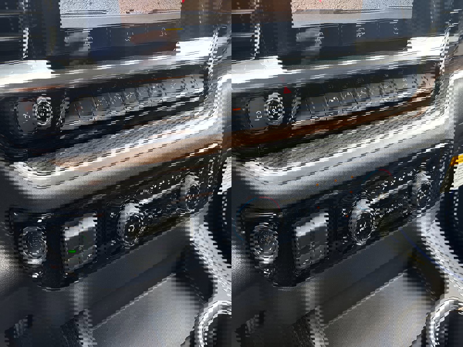 New 2026 Chevrolet Silverado 1500 LT Trail Boss w/ Convenience Package II image 21