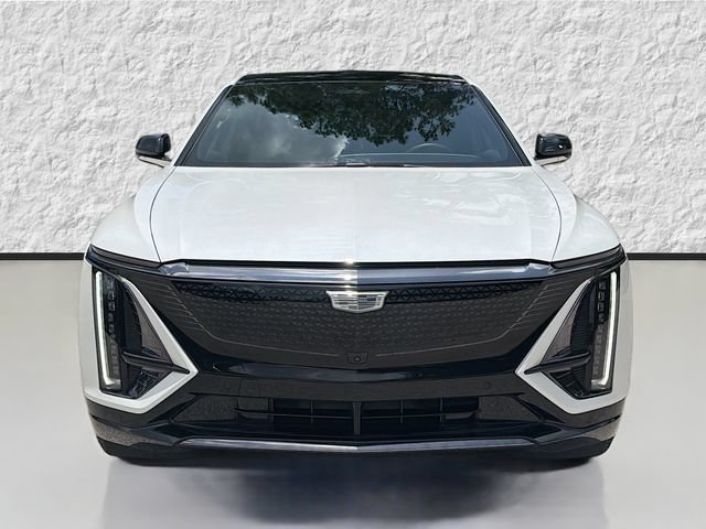 Used 2024 Cadillac Lyriq Sport AWD/4WD image 8
