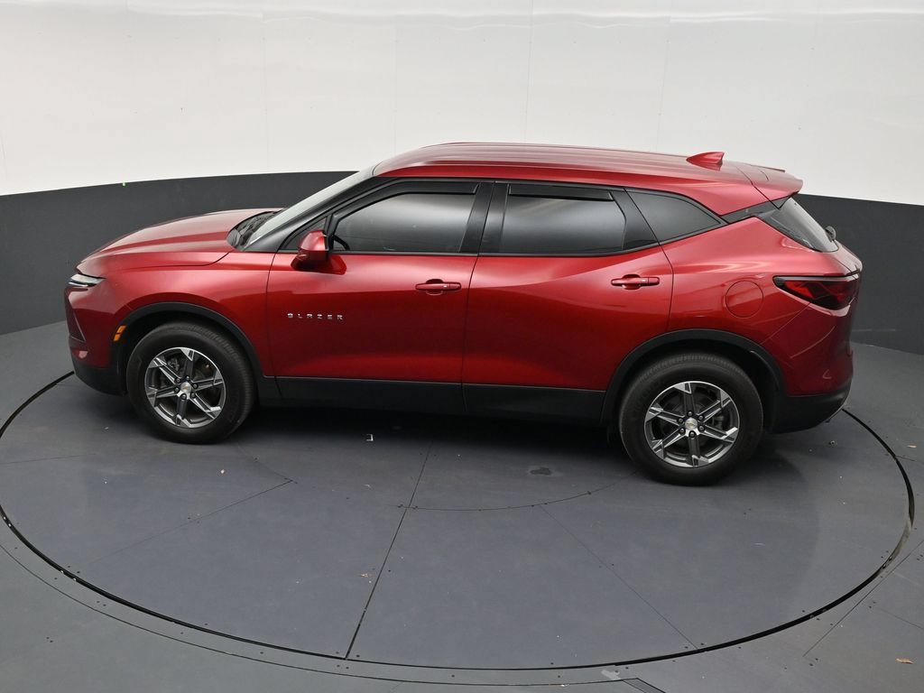 Used 2024 Chevrolet Blazer LT FWD image 13