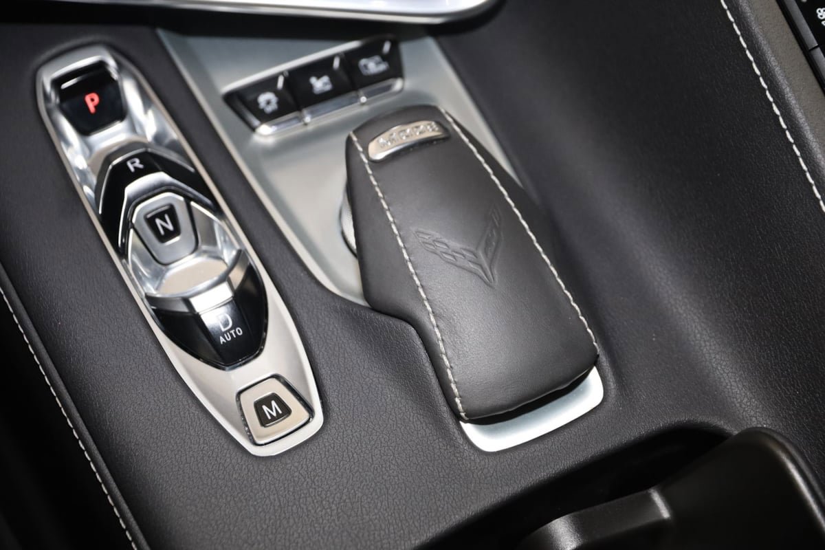 Used 2022 Chevrolet Corvette Stingray Preferred Cpe w/ Z51 Performance Package RWD image 47