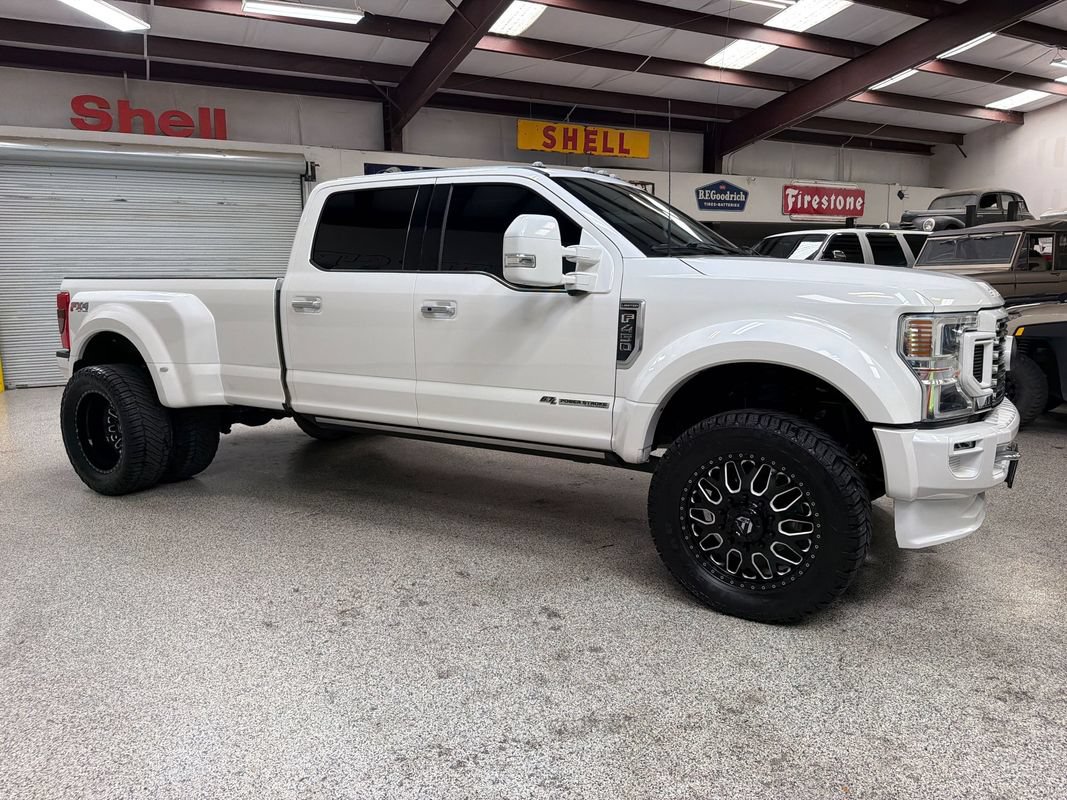 Used 2022 Ford F450 Limited w/ FX4 Off-Road Package AWD/4WD image 9