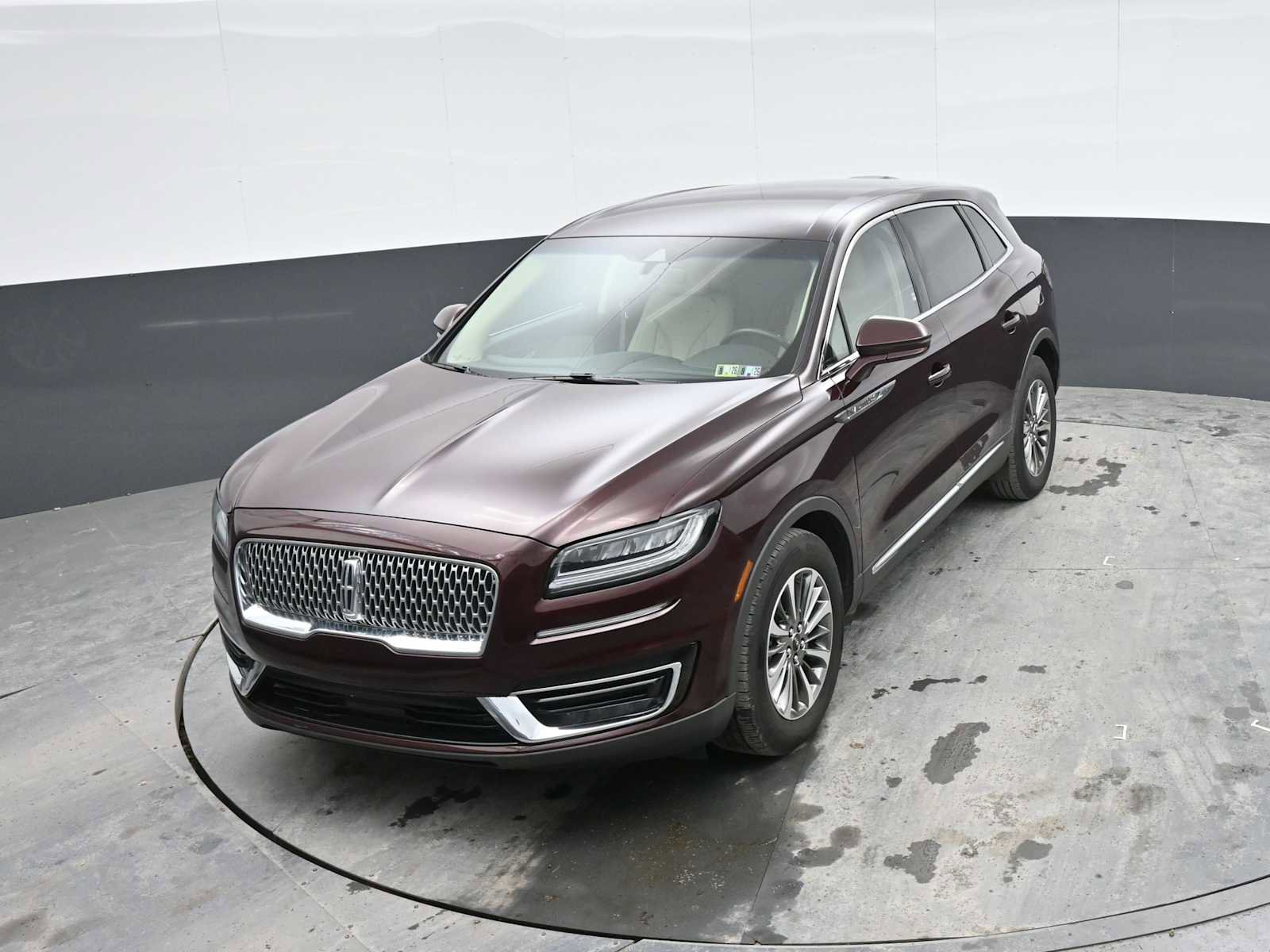 Used 2019 Lincoln Nautilus Select AWD/4WD image 34