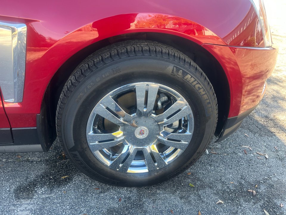 Used 2016 Cadillac SRX Luxury w/ Driver Awareness Package image 25