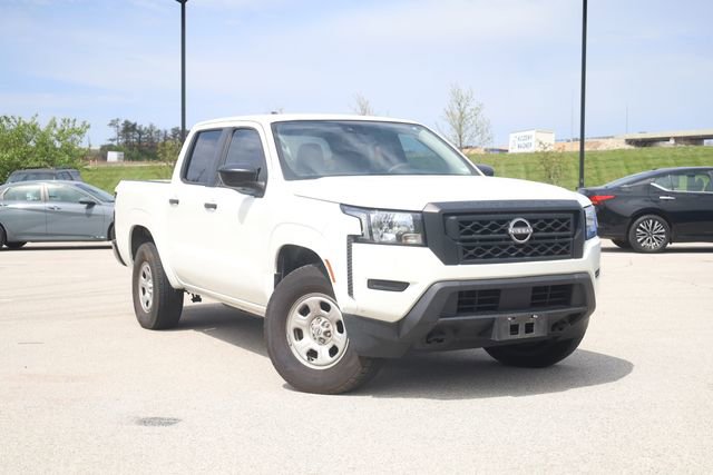 Used 2022 Nissan Frontier S w/ Technology Package image 2